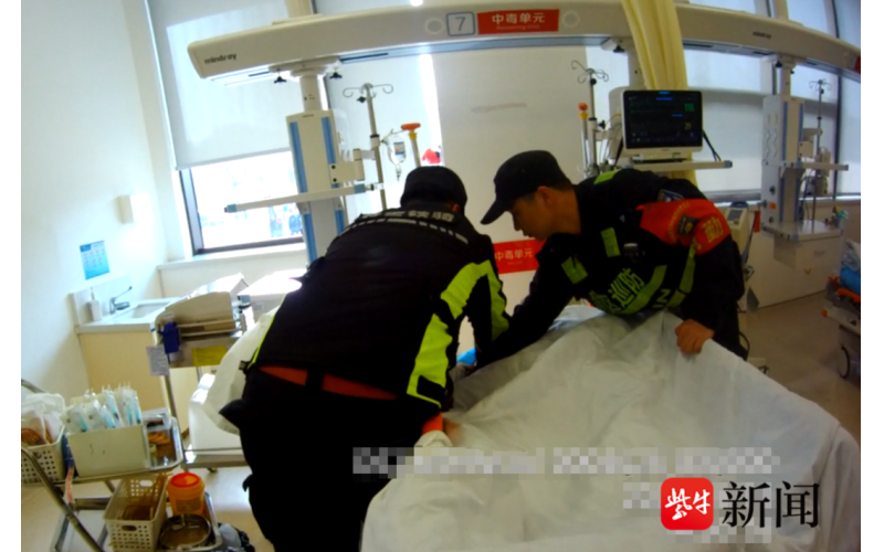 白酒配頭孢服下意識(shí)模糊，“警”急送醫(yī)挽回男子一命