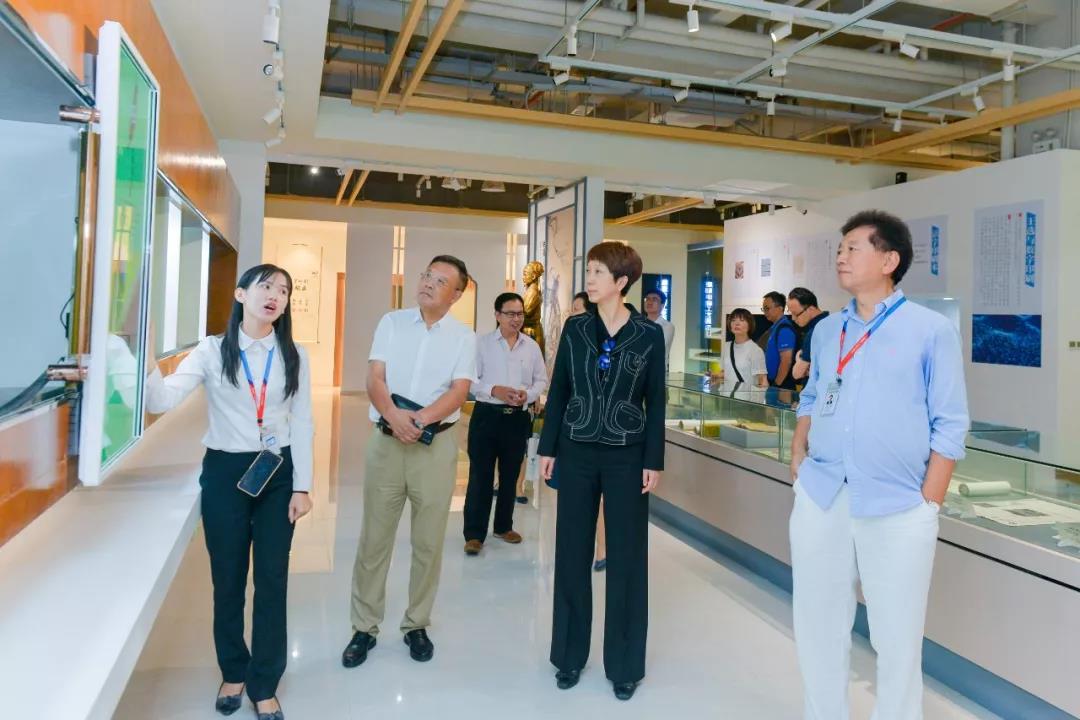 兩層拼裝式箱房圖片